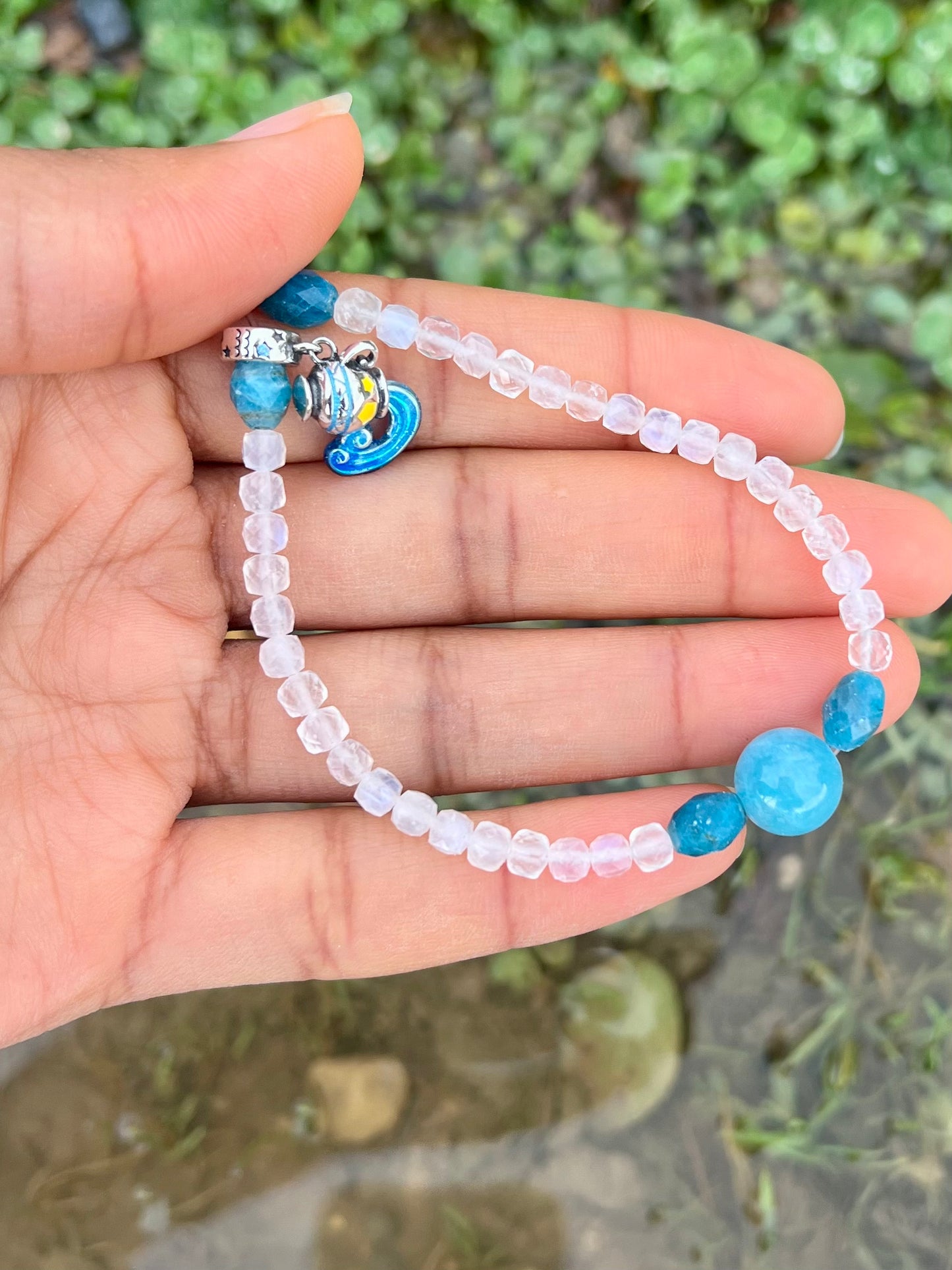 💧 Eau d’Azura— Talisman des Eaux Primordiales et de la Guérison Cristalline