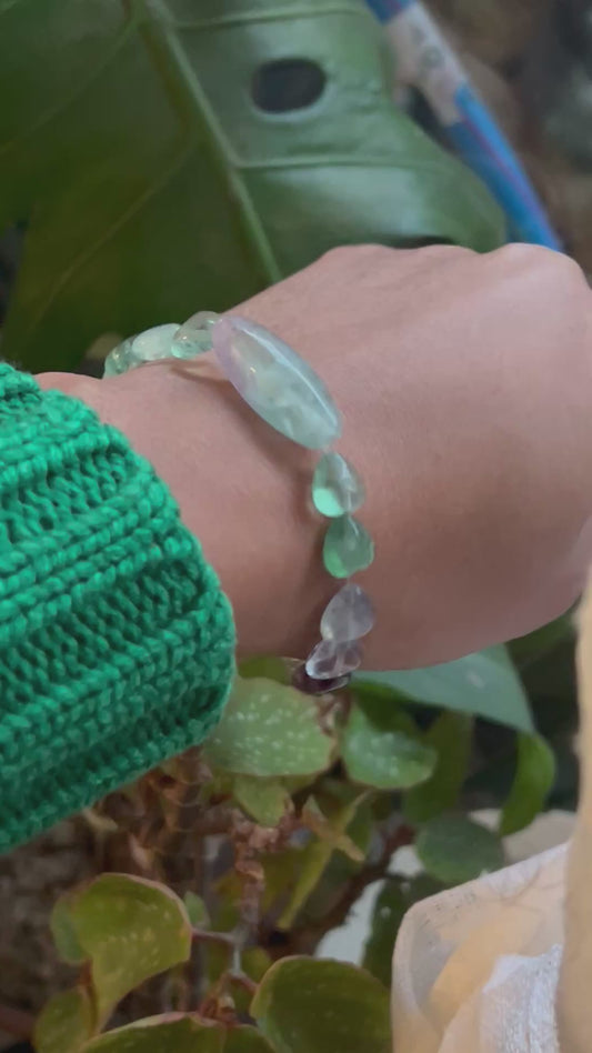 🧚‍♀️ Fée Élaria — Talisman du Cœur Léger